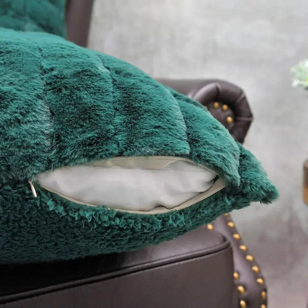 Boutique Brand Super Soft Velvet Decorative Throw Pillow Covers Christmas Green